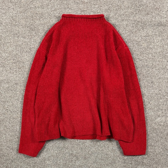 Red sweater - Picture 2 of 6